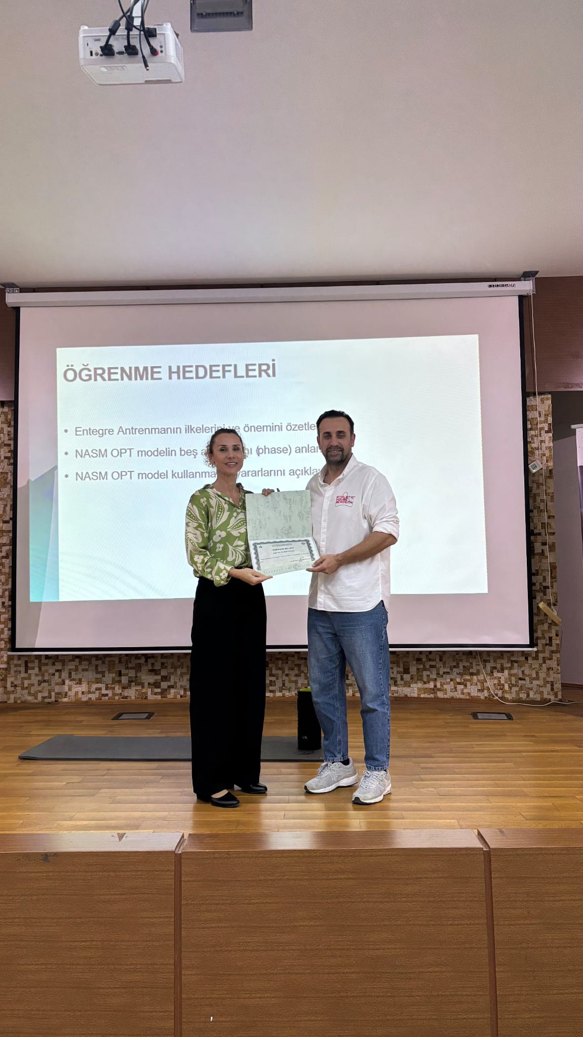 Üniversitemiz Spor Bilimleri Fakültesi çatısı altında, Athletic House Academy iş birliğiyle düzenlenen workshop programı başarıyla gerçekleştirildi.